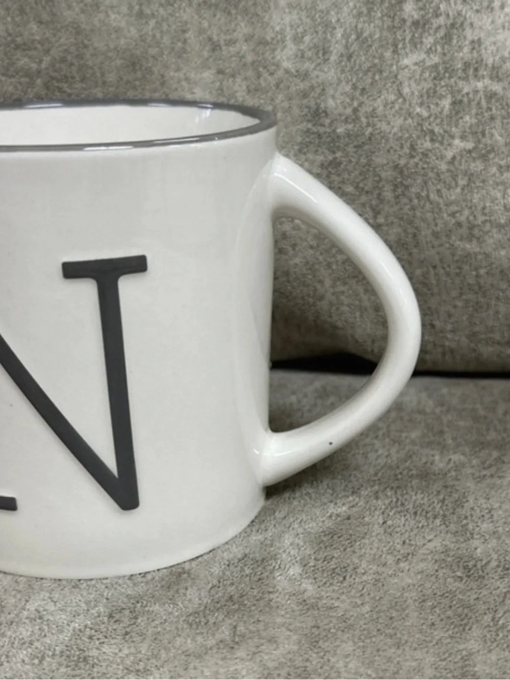 N/A white ceramic